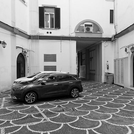 Le Corti Di Napoli Apartments Eksteriør billede