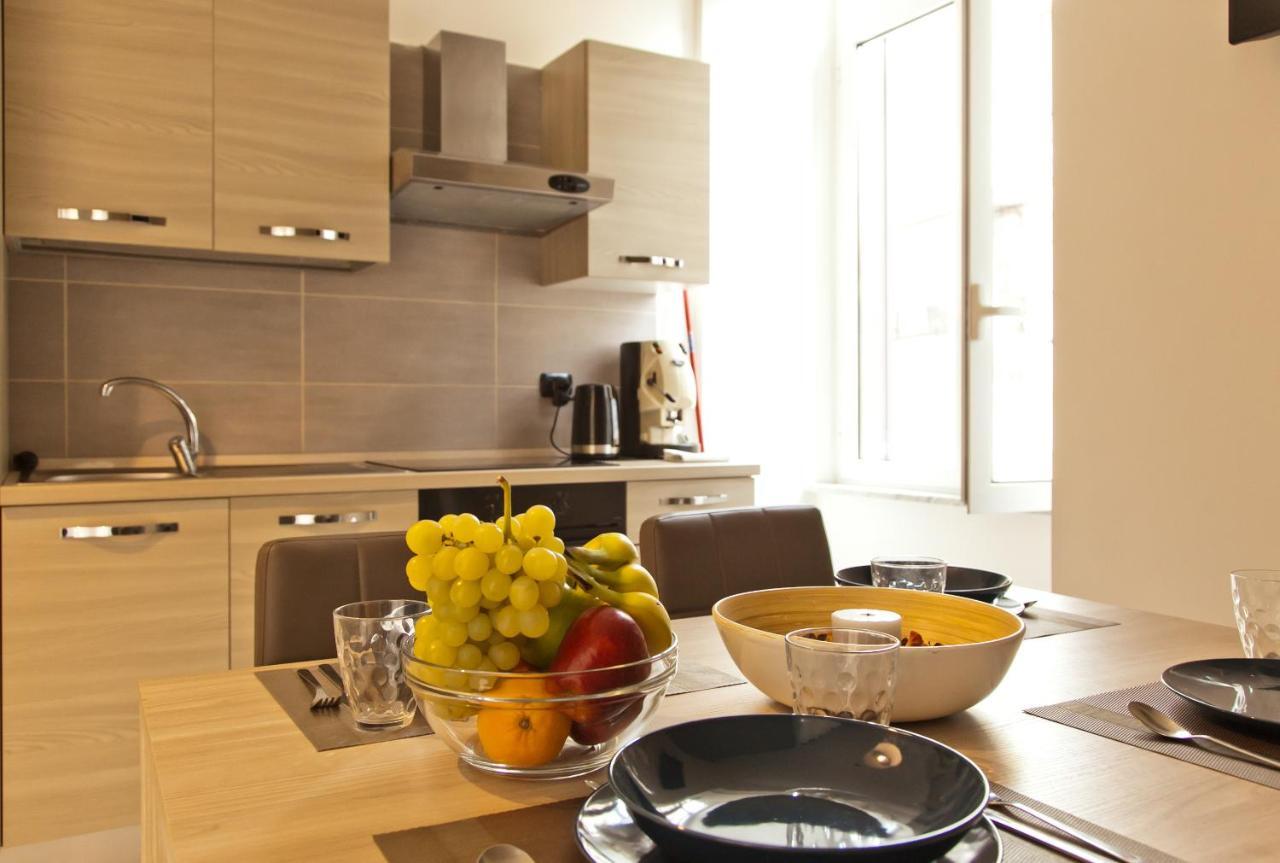 Le Corti Di Napoli Apartments Eksteriør billede