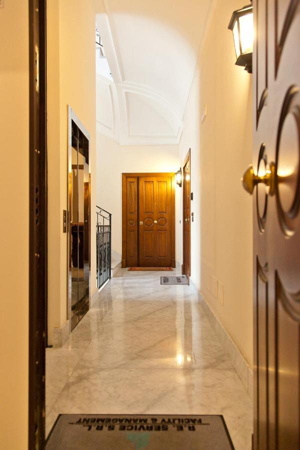 Le Corti Di Napoli Apartments Eksteriør billede