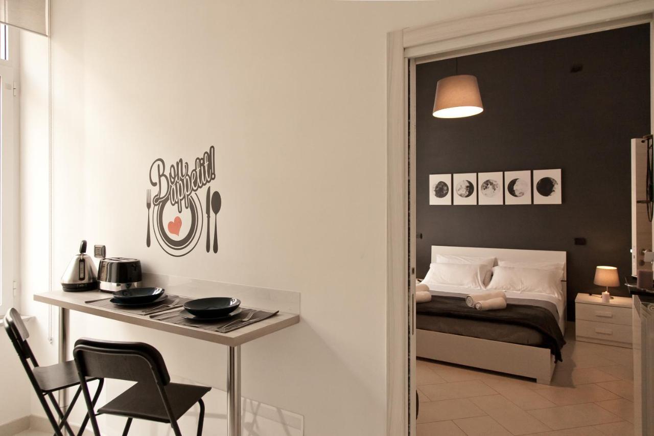 Le Corti Di Napoli Apartments Eksteriør billede
